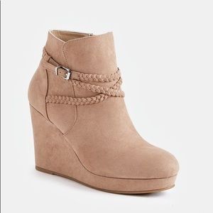 💗 Norma Wedge Bootie in Taupe
